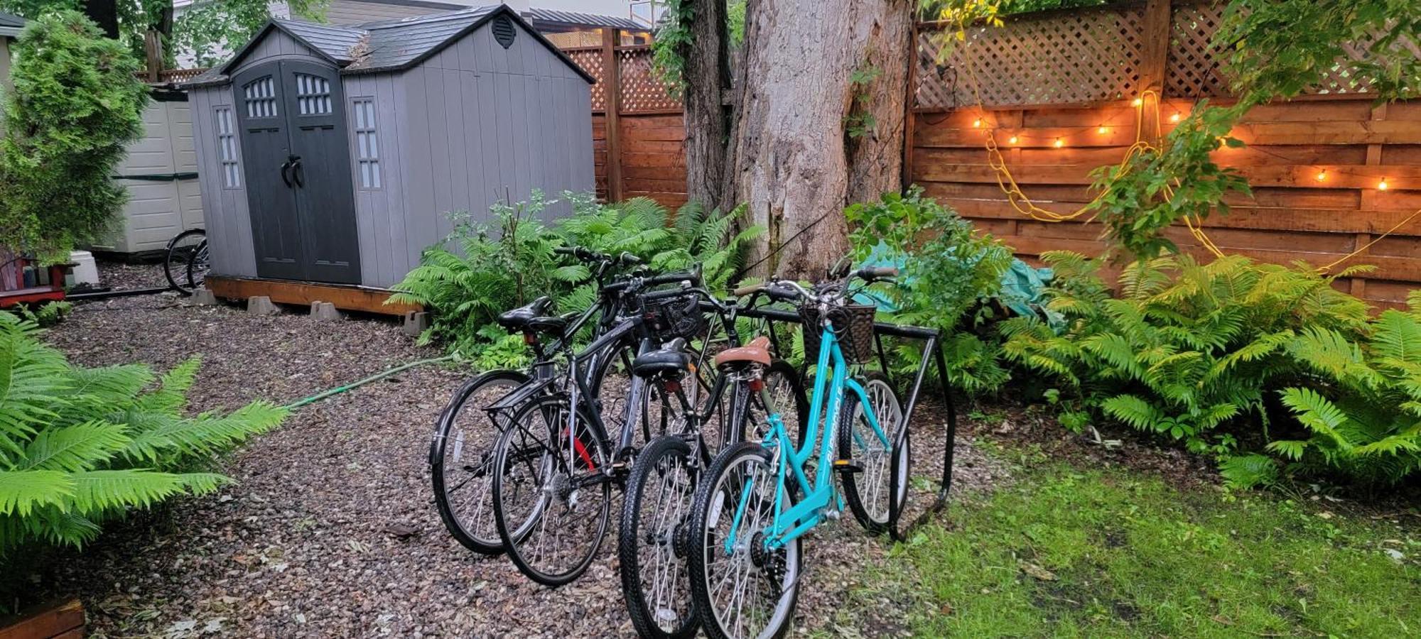 Kokomo Inn Bed And Breakfast Ottawa-Gatineau'S Only Tropical Riverfront B&B On The National Capital Cycling Pathway Route Verte #1 - For Adults Only - Chambre D'Hotes Tropical Aux Berges Des Outaouais Bnb #17542O Eksteriør billede